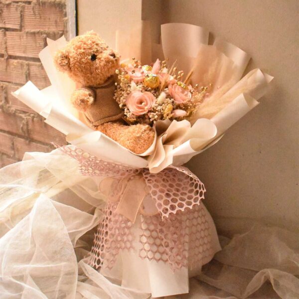 Teddy Bouquet Nude