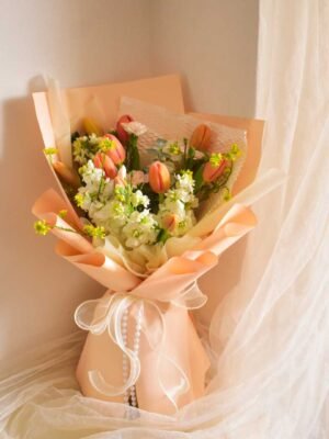 krkafkew Alheli Tulip bouquet