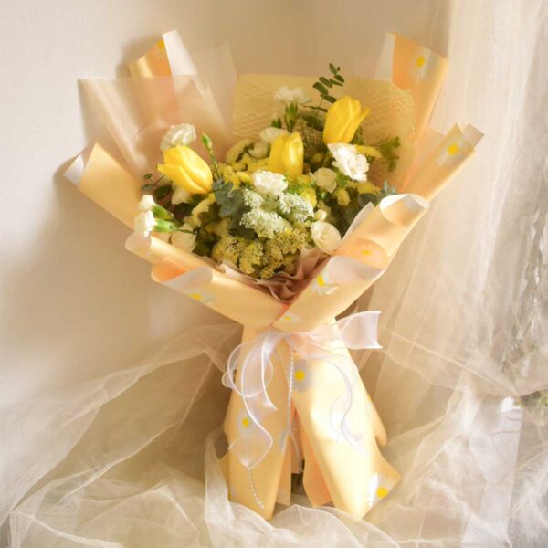 Yellow Tulip bouquet - Imagen 3