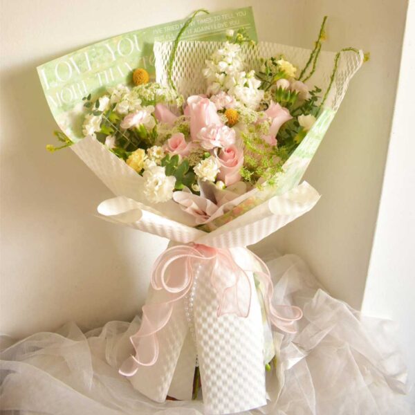 Fairy garden bouquet - Imagen 2