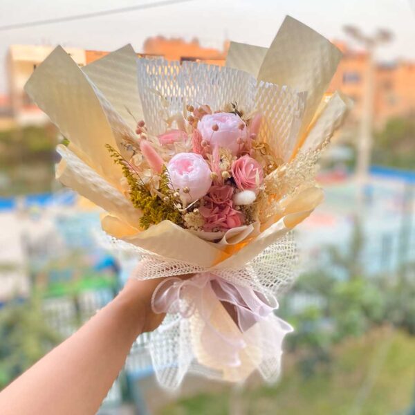 Peony 2 preservado bouquet - Imagen 2