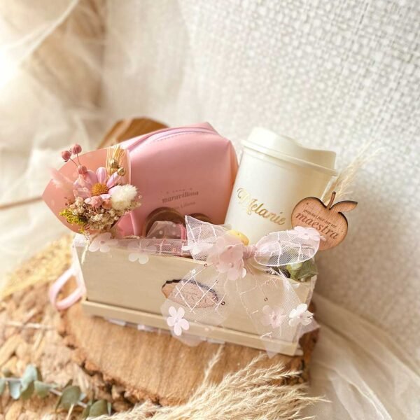 rwhwr Smile Miss Box