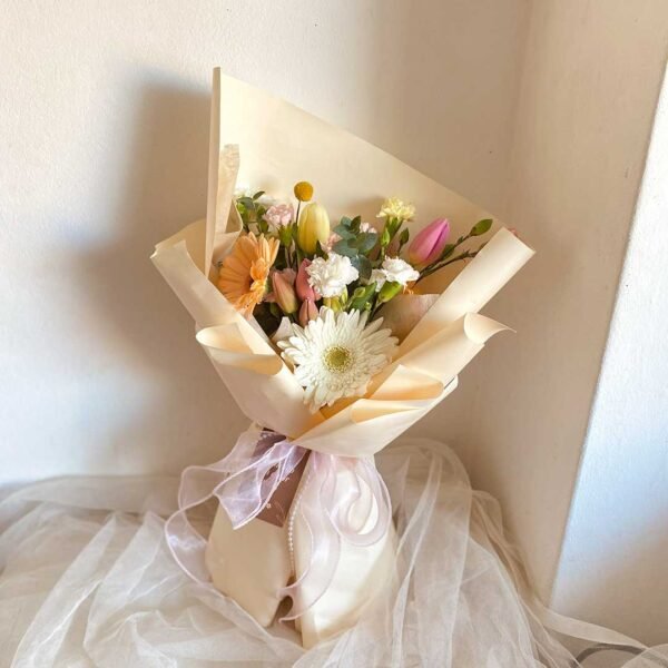 rthwg Flooverish Tulip Bouquet