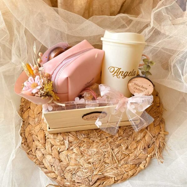 fsdrgted Smile Miss Box