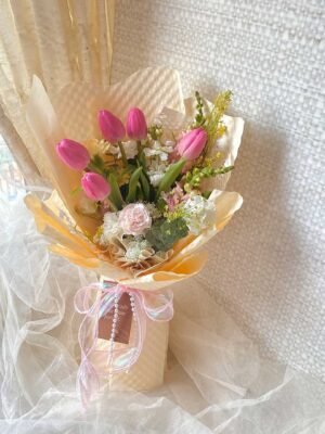 gdrgdz Tania Tulip Bouquet