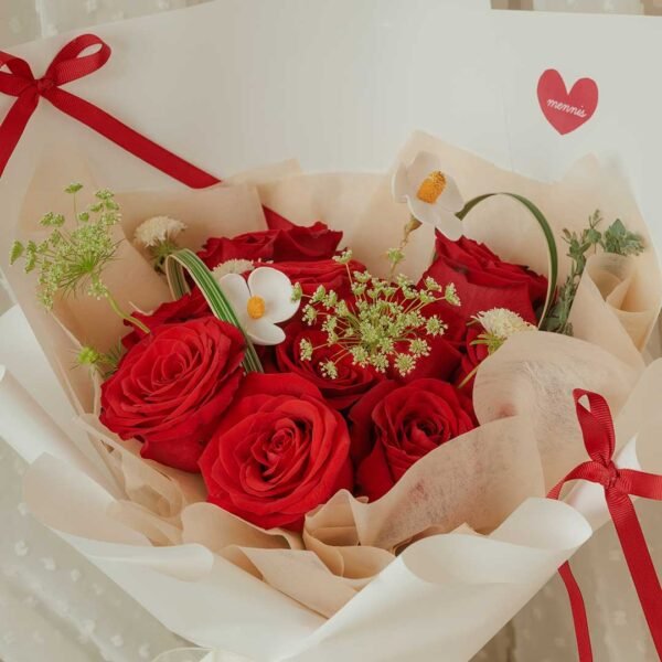 Red Sweet Bouquet