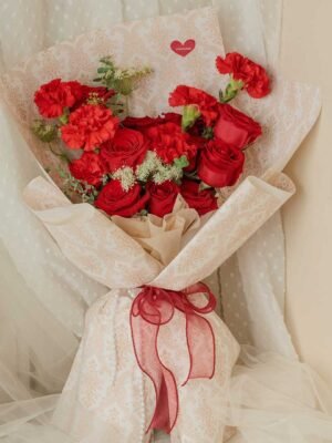 Red Vintage Bouquet