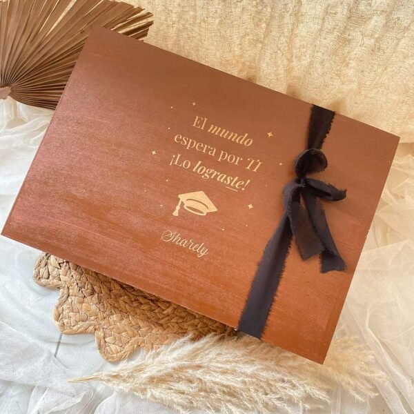 Celebrate Nogal Boxi