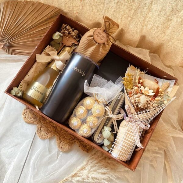 Celebrate Nogal Boxi