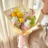 fht Bee Tulip Bouquet