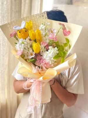 Bee Tulip Bouquet
